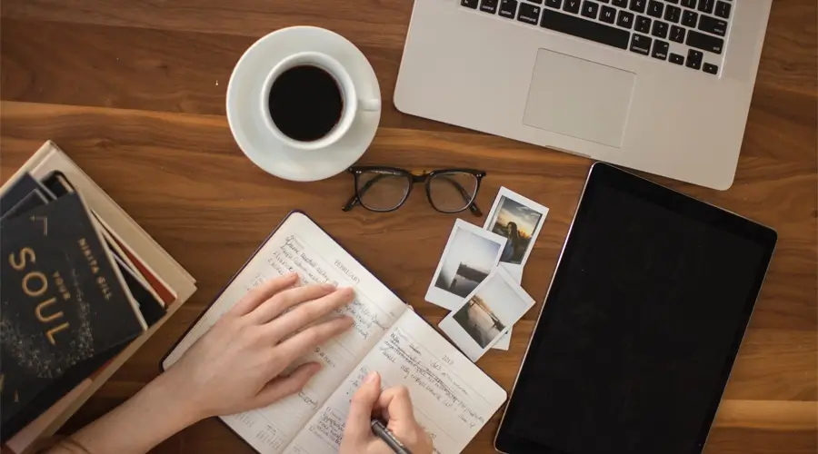 How to Use Journaling for Goal Setting and Tracking Progress